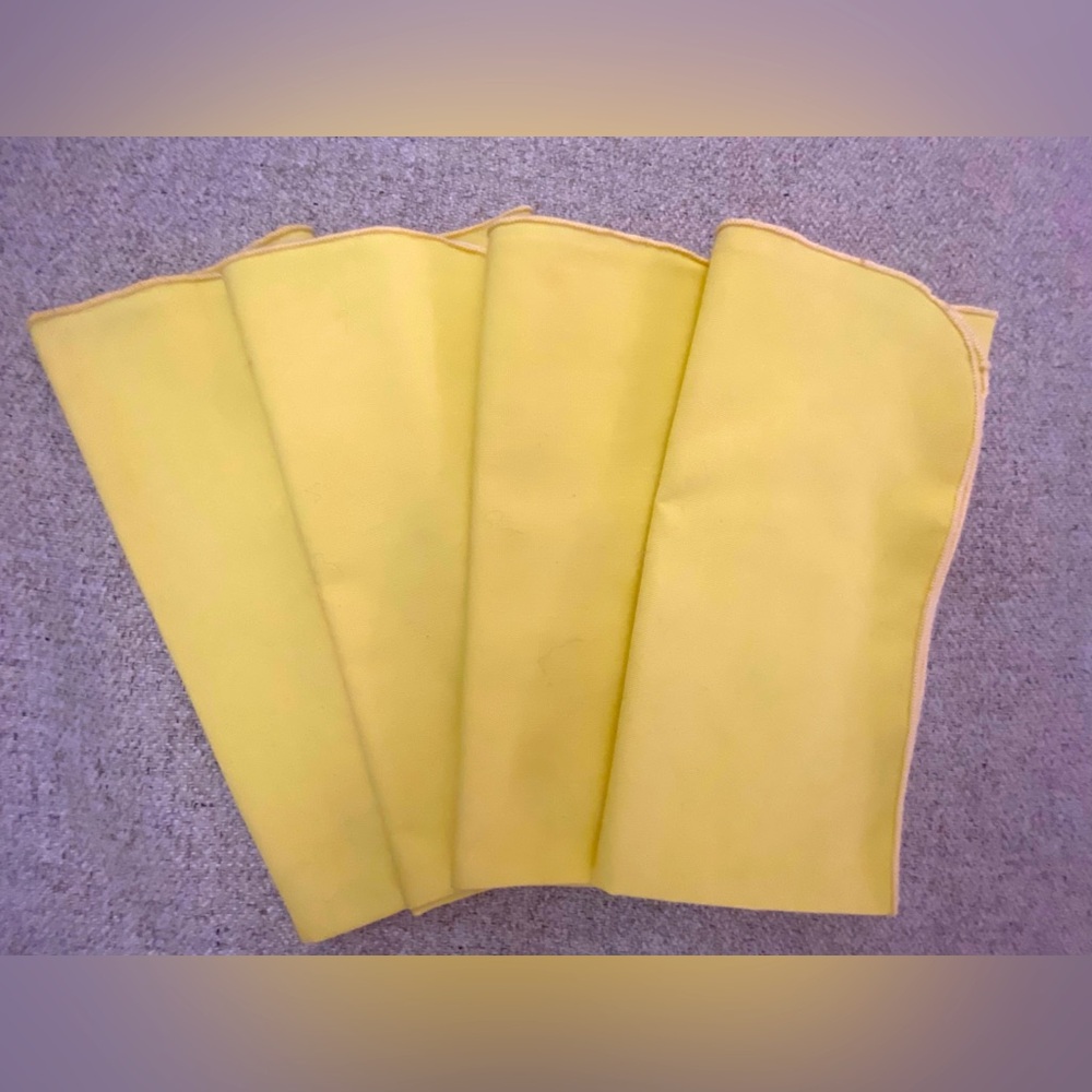 4 Bright Yellow Dinner Napkins - Square Rounded Corners -Solid Minimalist Linens